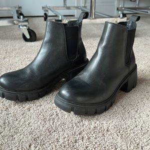Steve Madden Boots